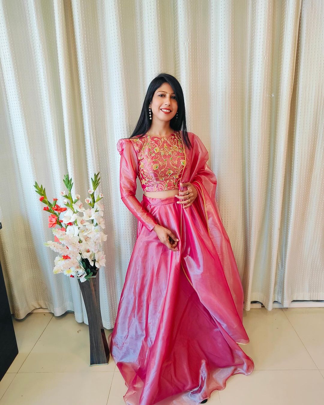 pink-indo-westren-lehenga