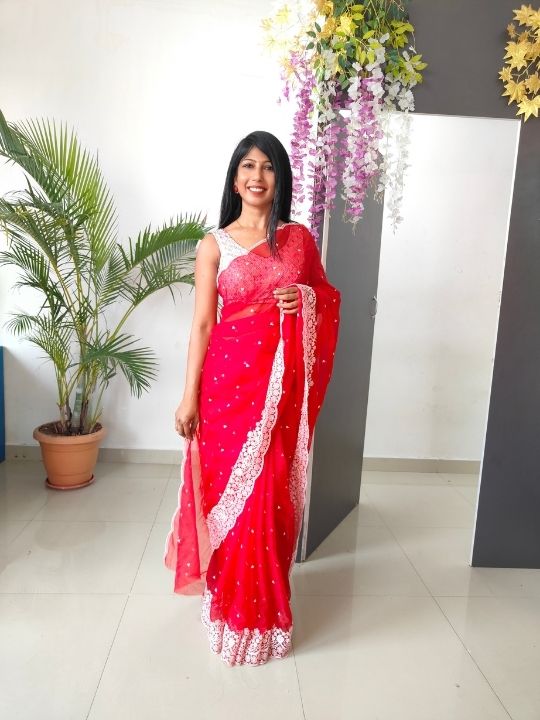 women-in-red-saree