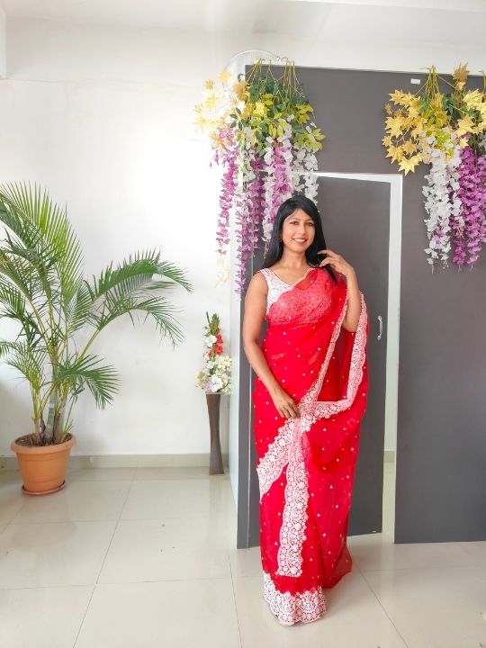 women-in-red-saree