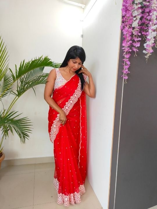 women-in-red-saree